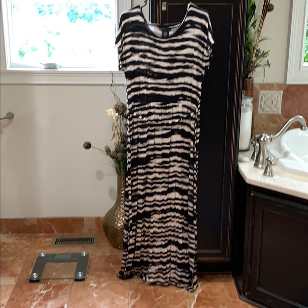 design History Maxi Dress